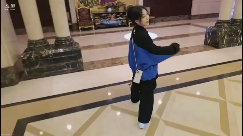 【2025-11-09 完整版】喵小莎：来梦想创造营玩啦～