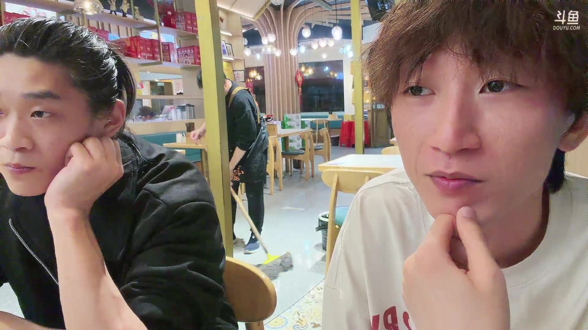 【2025-11-09 01点场】电棍：电棍：决赛第一天！