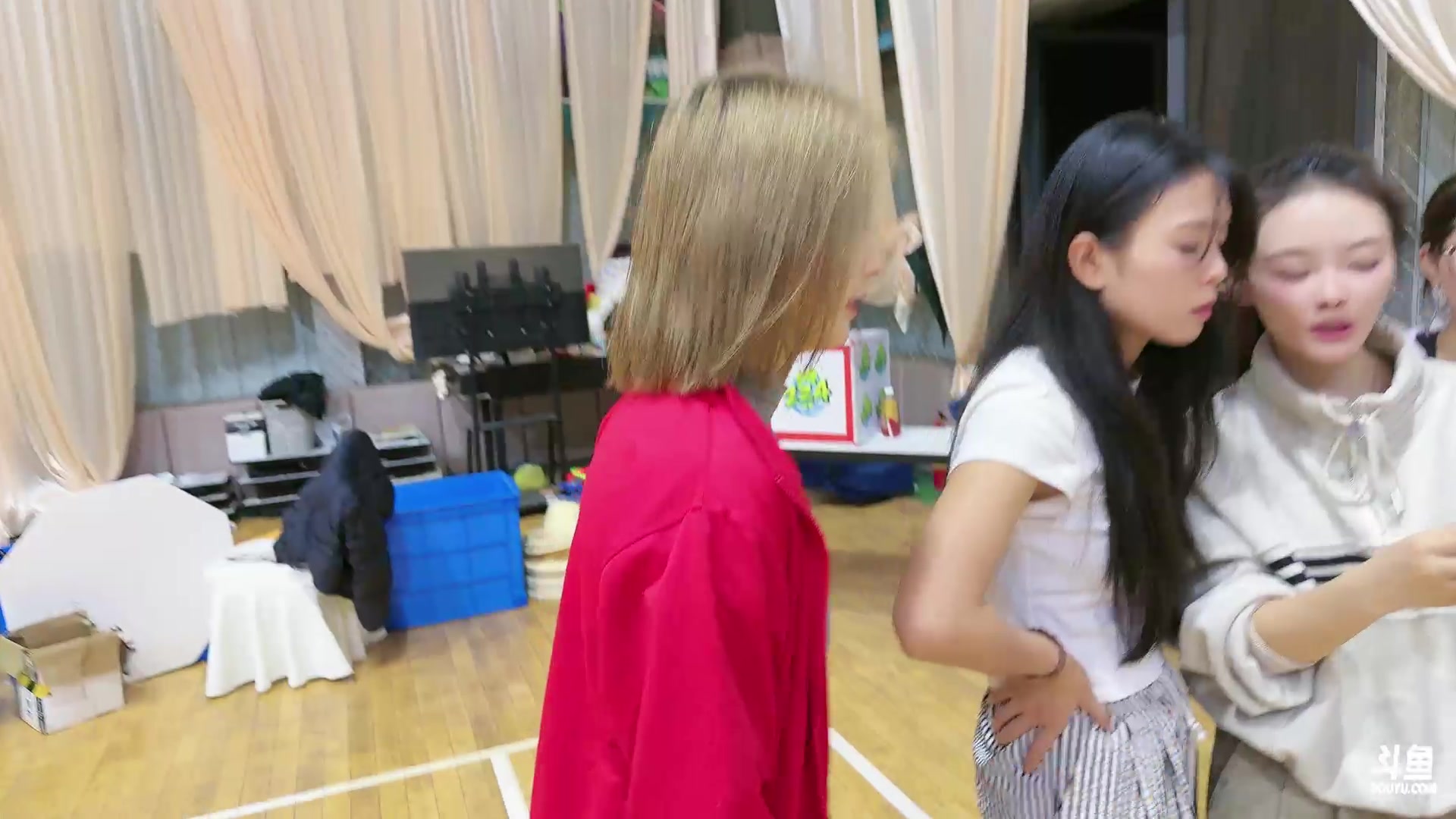 【2025-11-08 23点场】电棍：电棍：决赛第一天！