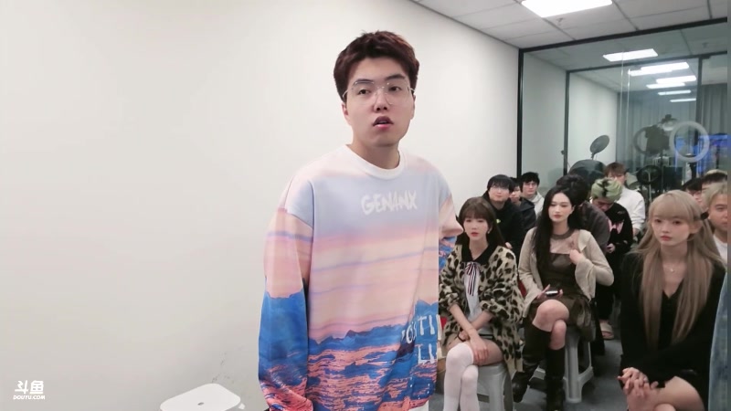 【2025-11-09 21点场】南波儿大魔王丶：家族大会！集合！！