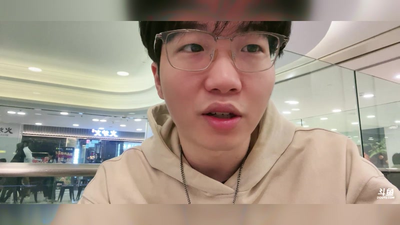 【2025-11-09 19点场】骚易丶：开心每一天1