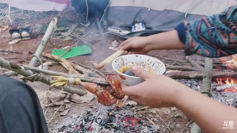 【2025-11-09 15点场】主播阿郎：荒野求生Day5-剩余2人