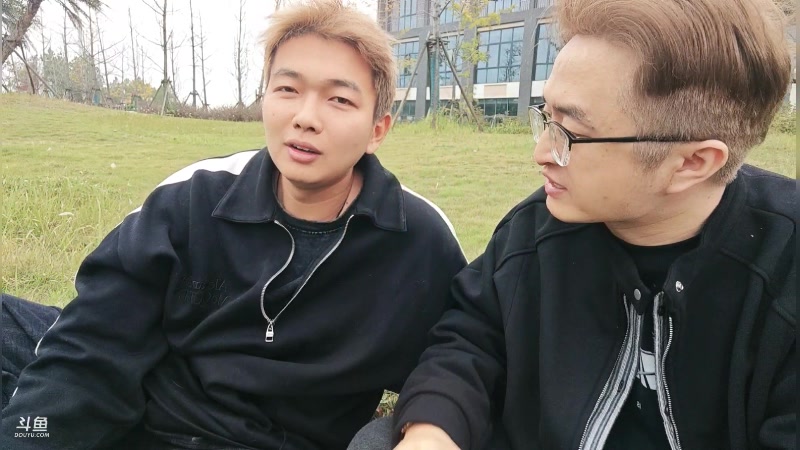 【2025-11-10 13点场】午夜抹抹茶：团播第一天，小茶严选