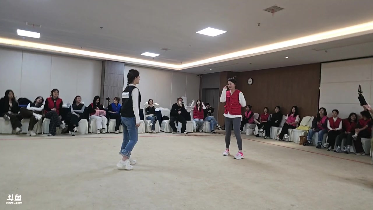 【2025-11-11 15点场】王大谋119：《奶团》直播一来第一个光棍节