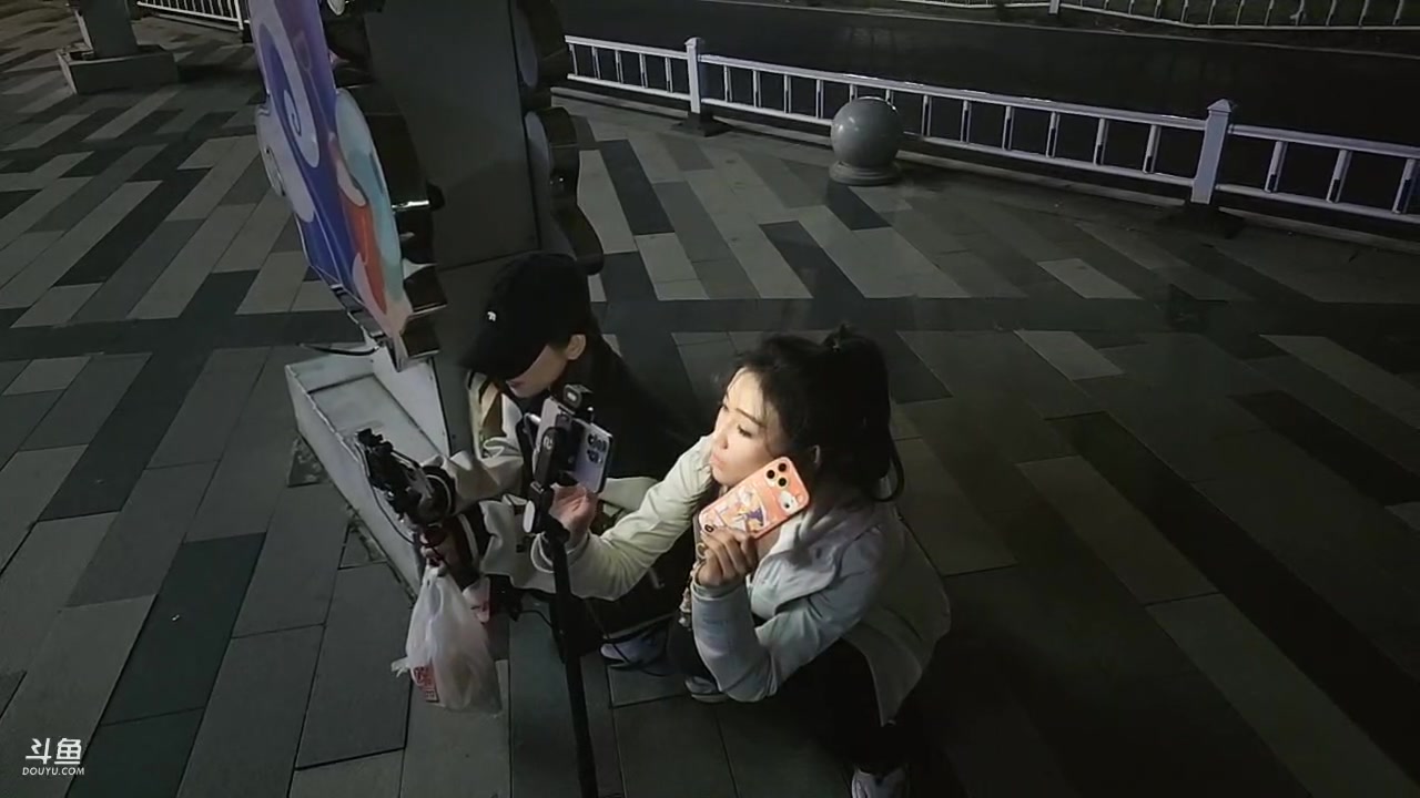 【2025-11-10 21点场】王大谋119：《奶团》伐木团播第一天