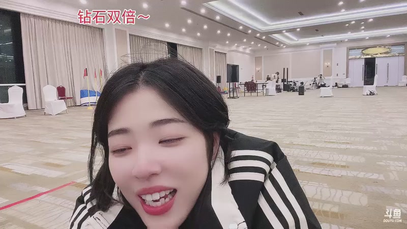 【2025-11-12 1点场】呆彤儿:【小奶团】梦想创造营我来咯