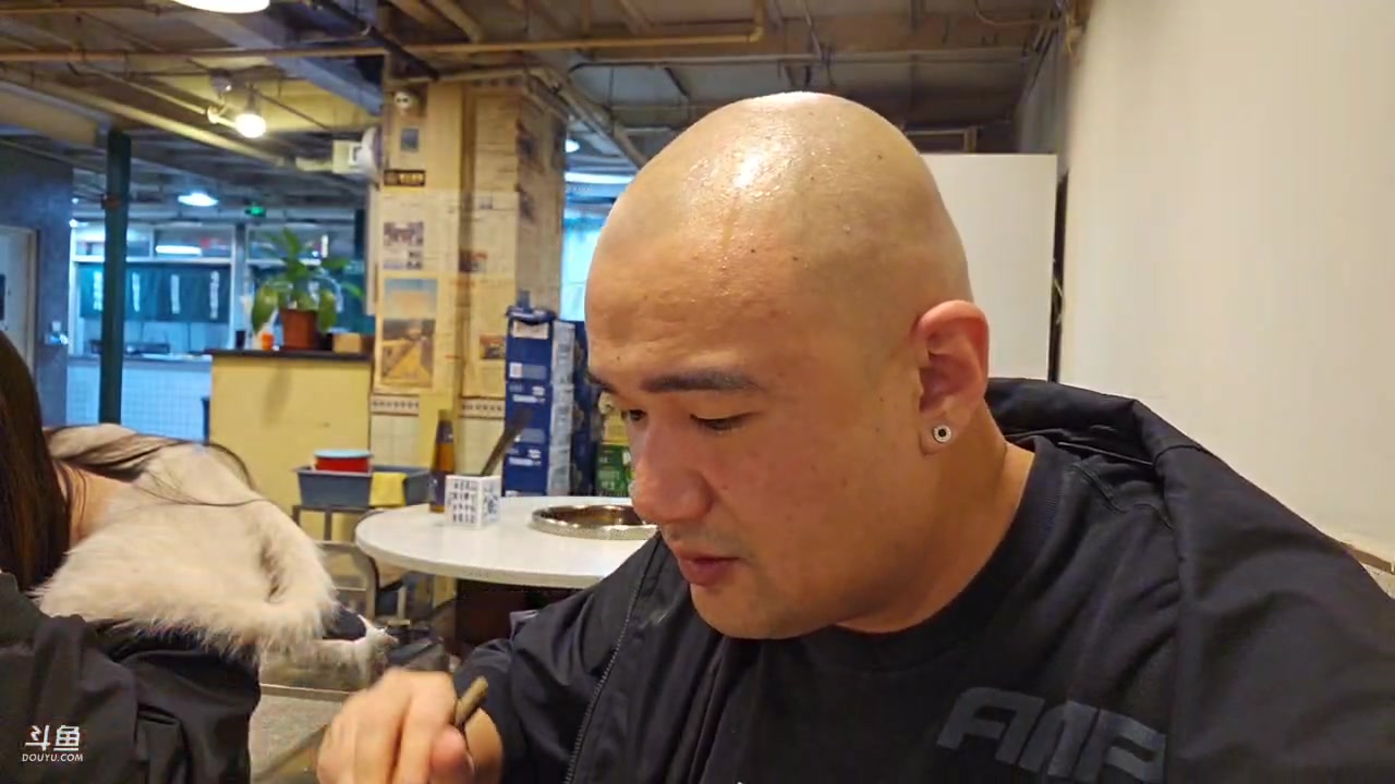 【2025-11-11 22点场】黑欢喜：带小女朋友在天津玩玩【4倍亲密】