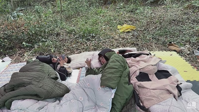 【2025-11-12 15点场】主播阿郎：荒野求生Day9