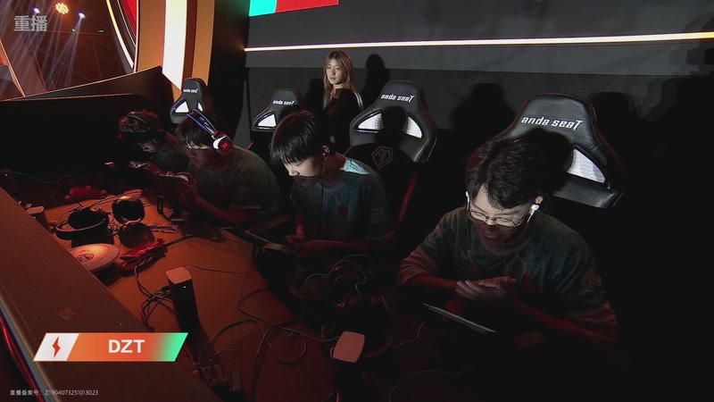 【2025-11-15 08点场】和平精英官方赛事：和平精英 PEN 总决赛Day2