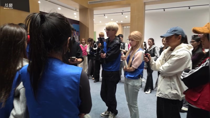 【2025-11-15 20点场】叫我老陈就好了：来这里开心就好 74960