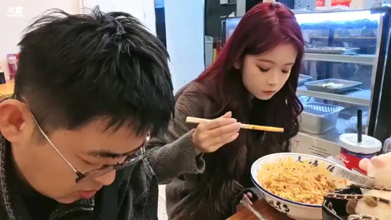 【2025-11-14 22点场】火力堂主：西安休息随缘播！