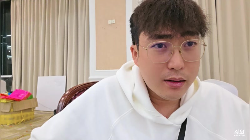 【2025-11-14 22点场】一条小团团OvO：今天淘汰6人预计9:50开复活!