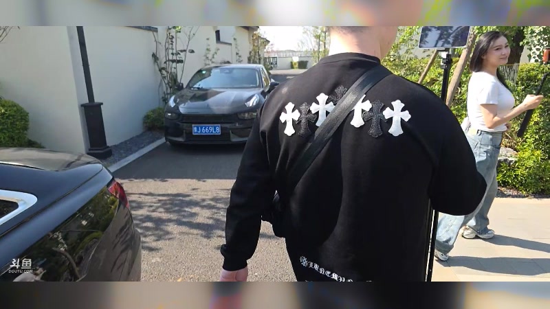 【2025-11-15 12点场】叫我老陈就好了：来这里开心就好 74960