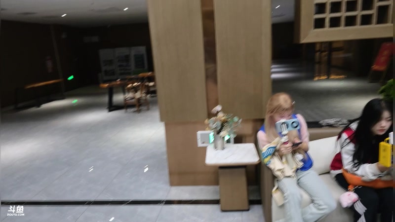 【2025-11-16 1点场】三酒OuO:风吹哪页读哪页 2421040