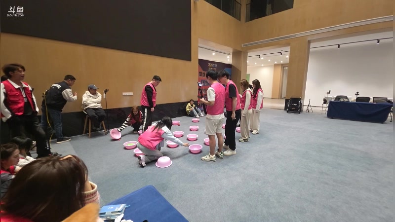 【2025-11-15 22点场】叫我老陈就好了：来这里开心就好 74960