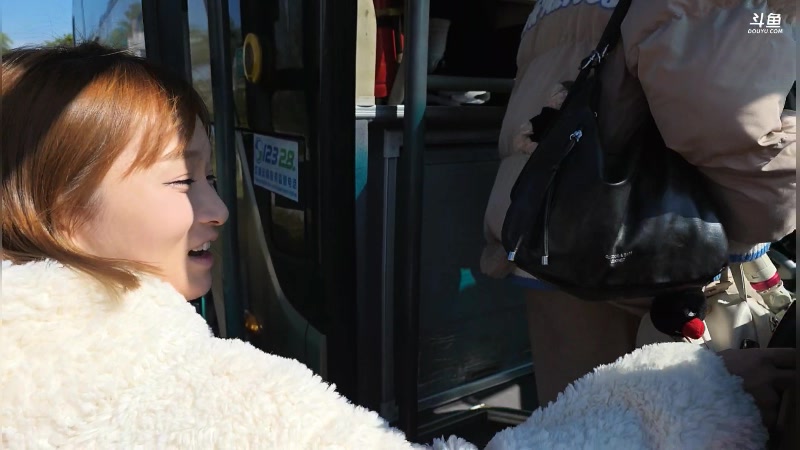 【2025-11-18 11点场】谢彬DD：喂,在吗?进来看Show了.