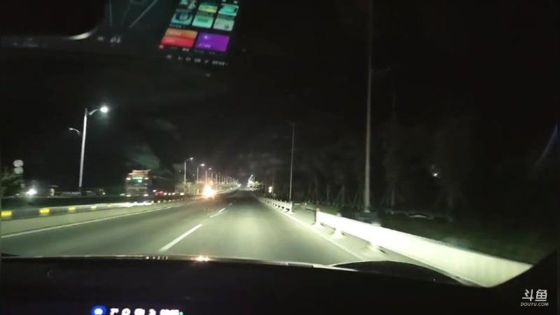 【2025-11-18 01点场】王大谋119：《奶团》和阿飞同居的第一天