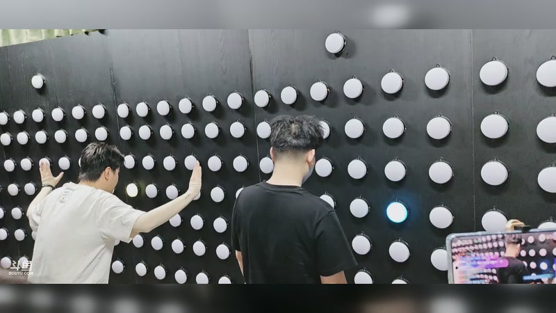 【2025-11-18 20点场】YTG丶落幕：马场丛林法则