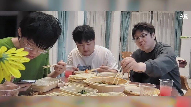 【2025-11-18 18点场】DL丶拖米：男人最加分的项目是身高！！