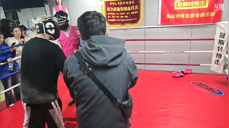 【2025-11-18 18点场】王大谋119：《奶团》和阿飞同居的第一天