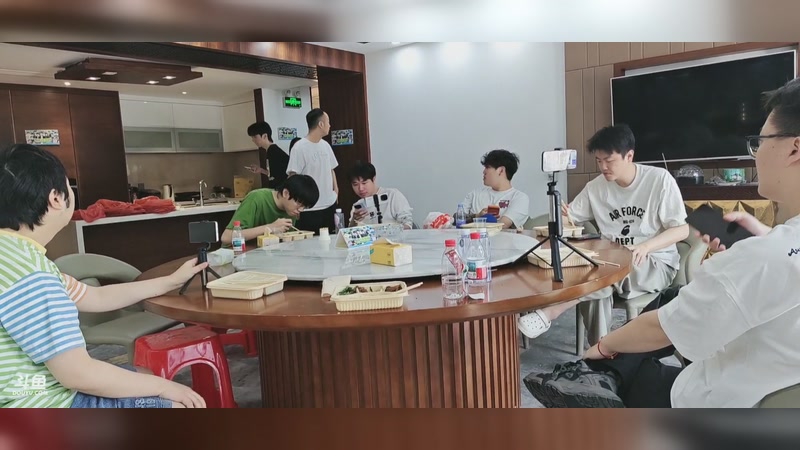 【2025-11-18 13点场】VG丶762：三亚咯！！