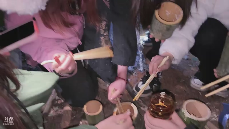 【2025-11-19 01点场】主播阿郎：户外生存第二季-day2