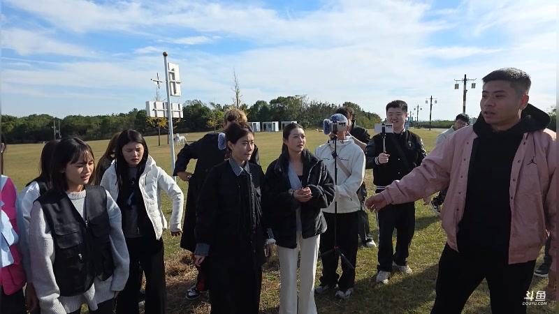 【2025-11-19 14点场】叫我老陈就好了：来这里开心就好 74960