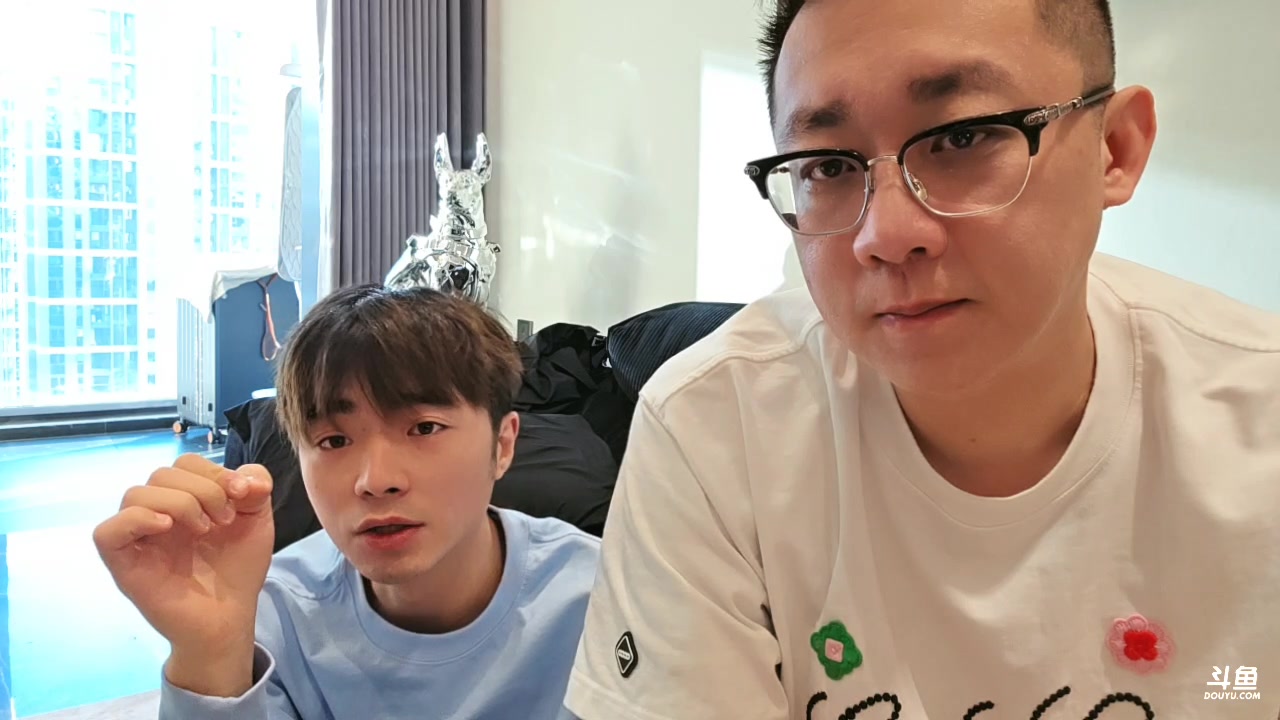 【2025-11-19 15点场】小鱼小鱼吃虾米：好好直播 努力工作