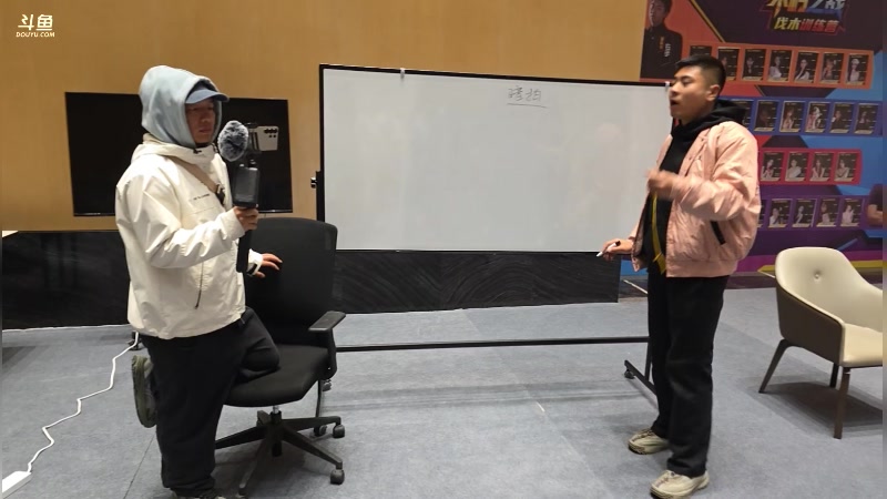 【2025-11-19 20点场】叫我老陈就好了：来这里开心就好 74960