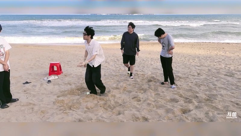 【2025-11-19 16点场】DL丶拖米：男人最加分的项目是身高！！