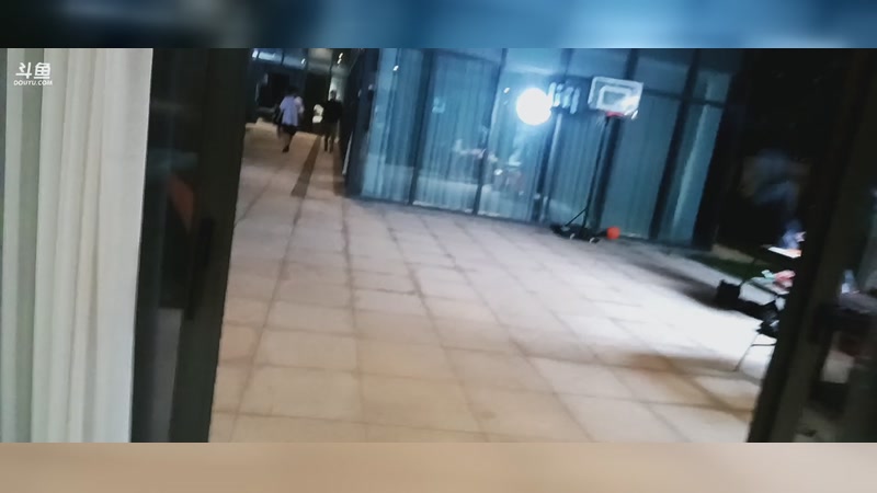 【2025-11-19 完整版】Ziyuii：今天三亚户外小游戏