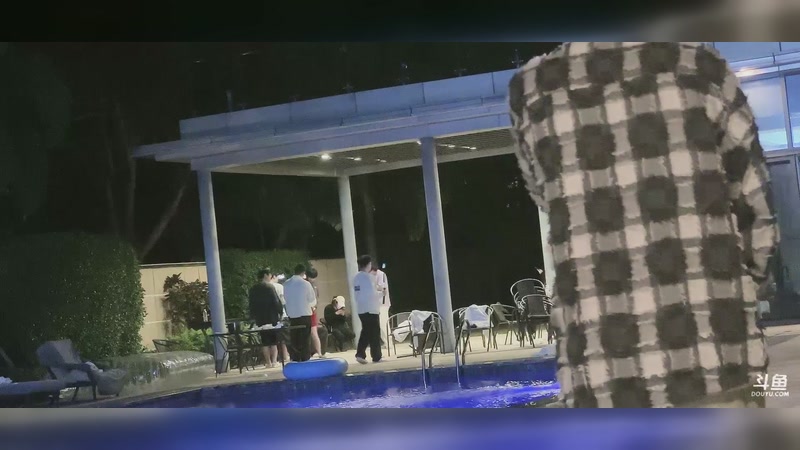 【2025-11-20 完整版】Ziyuii：今天三亚户外小游戏