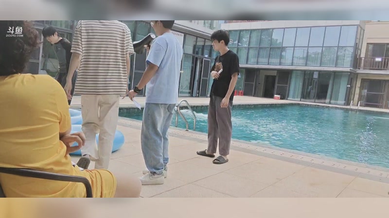 【2025-11-20 完整版】隐者丶丶：【小蜜蜂】马场丛林法则