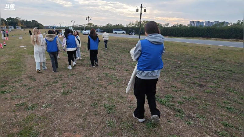 【2025-11-20 16点场】霸气虚幻哥1991：帐篷来咯！73965