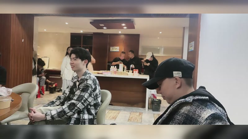 【2025-11-20 完整版】Ziyuii：今天三亚户外小游戏