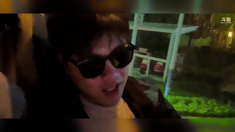 【2025-11-19 21点场】DL丶拖米：男人最加分的项目是身高！！