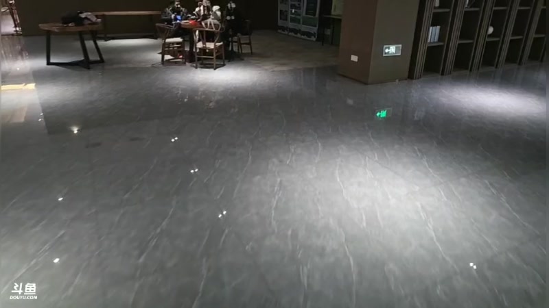 【2025-11-20 19点场】王大谋119：《奶团》和阿飞亲吻的第二天