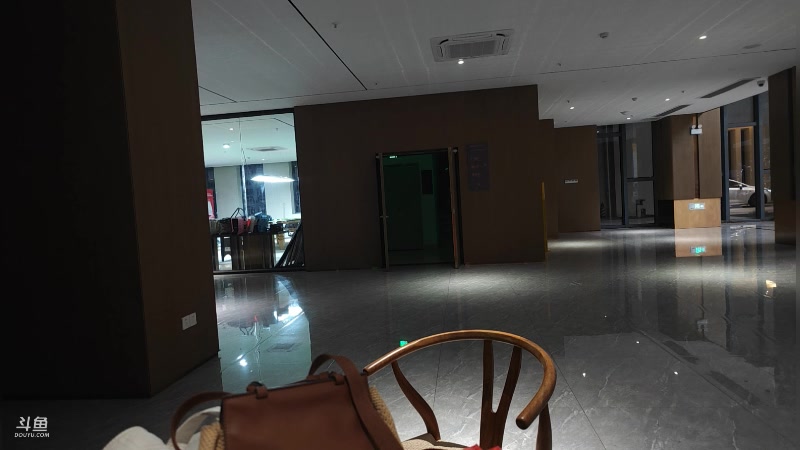 【2025-11-20 19点场】霸气虚幻哥1991：帐篷来咯！73965