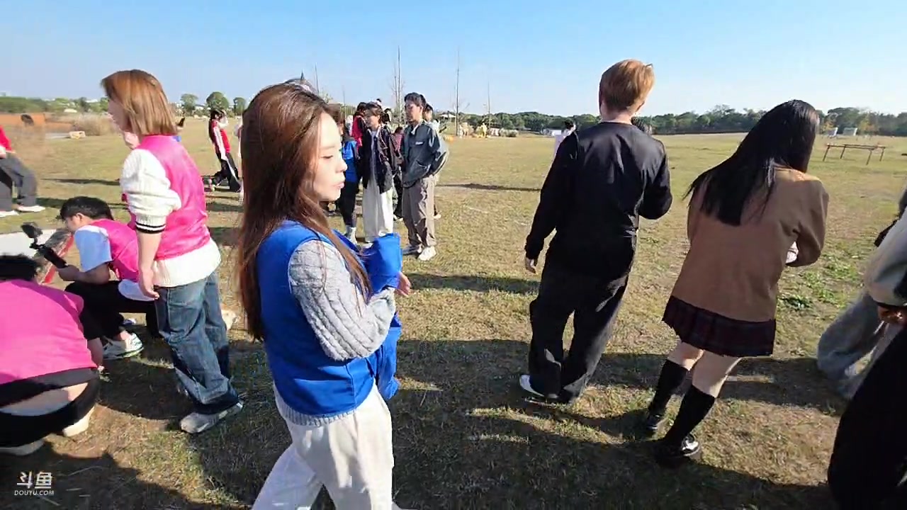 【2025-11-20 14点场】三酒OuO:风吹哪页读哪页 2421040