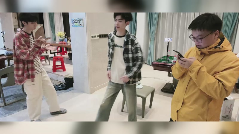 【2025-11-20 完整版】Ziyuii：今天三亚户外小游戏