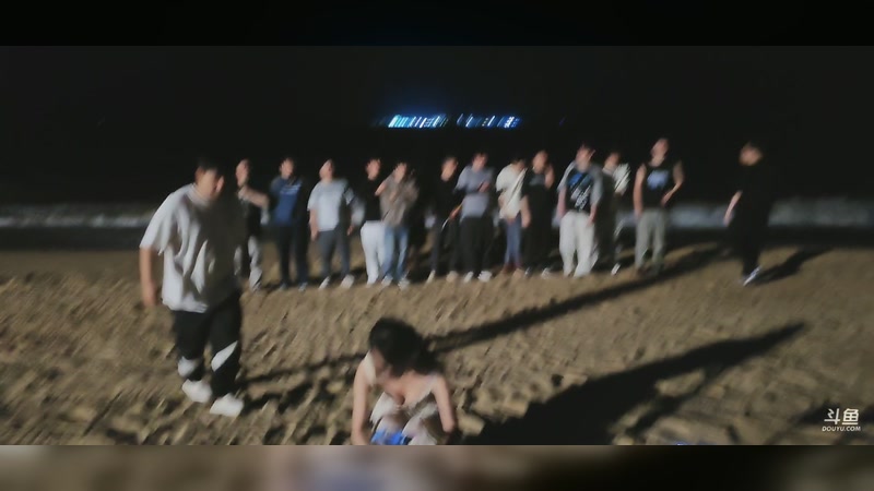 【2025-11-17 19点场】特特zzz:接机几个小师哥