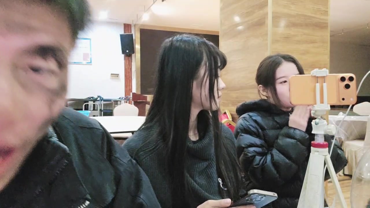 【2025-11-21 19点场】叶子户外：12580团播（成都站）s4