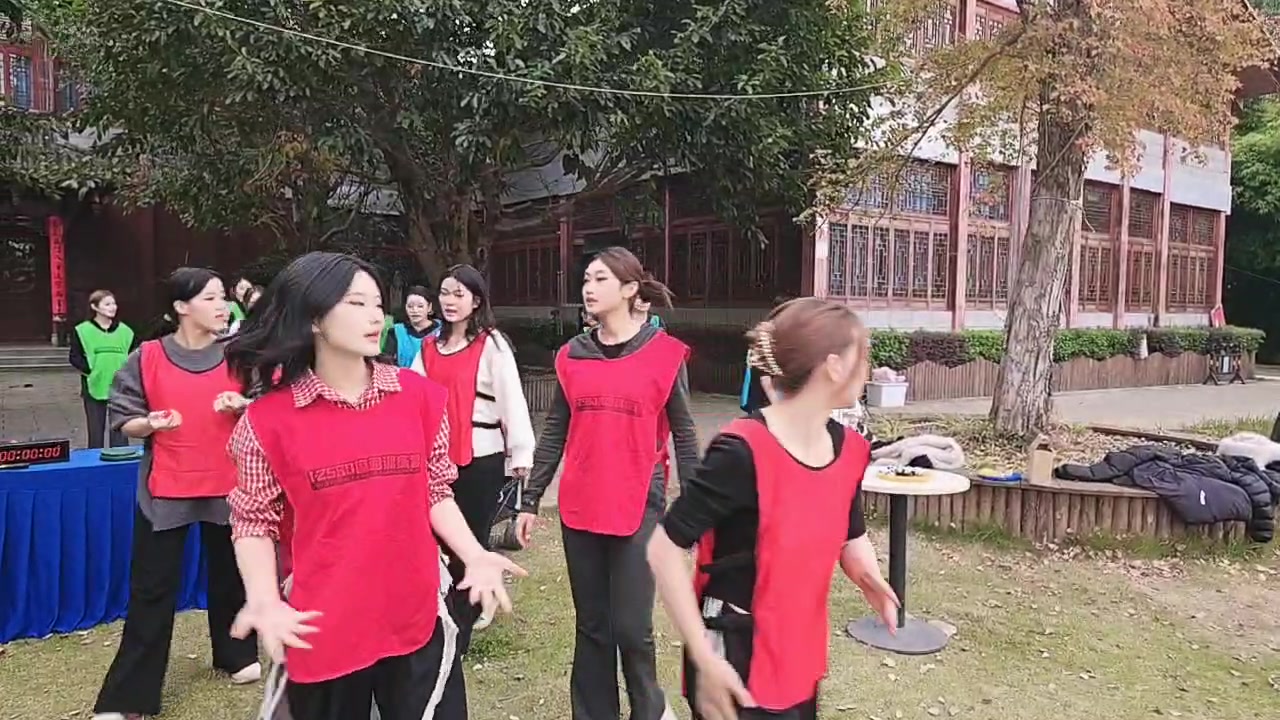 【2025-11-21 15点场】叶子户外：12580团播（成都站）s4