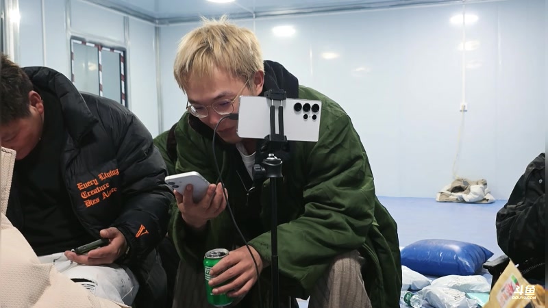 【2025-11-21 01点场】南波儿大魔王丶：逃离潘家沟之铁锅炖大鹅