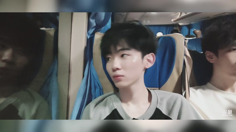 【2025-11-21 18点场】VG丶762：三亚咯！！