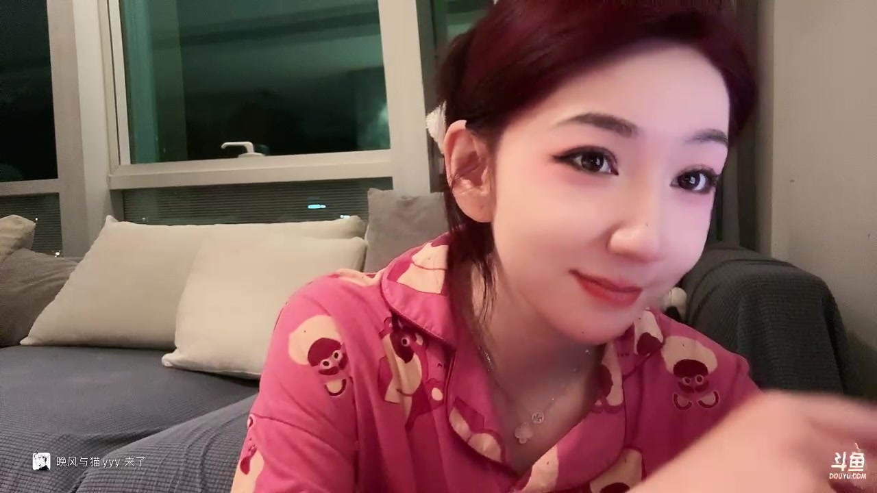 【2025-11-21 02点场】潇潇【南波家族】：看看兄弟姐妹们受苦