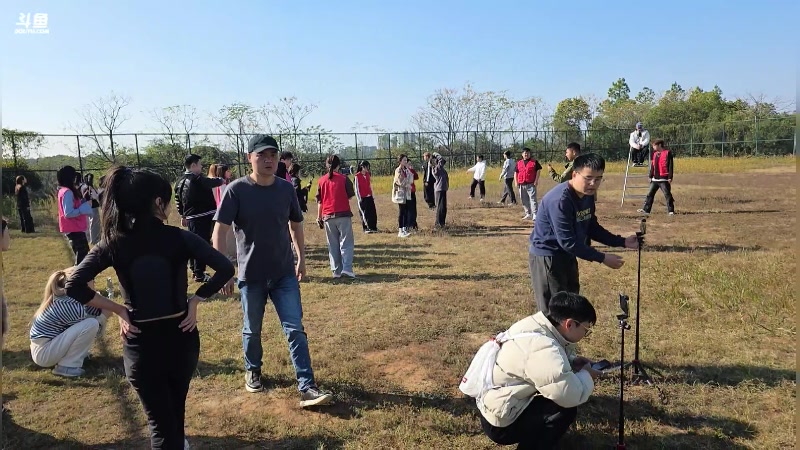 【2025-11-21 14点场】三酒OuO:风吹哪页读哪页 2421040