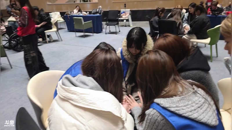 【2025-11-20 21点场】三酒OuO:风吹哪页读哪页 2421040