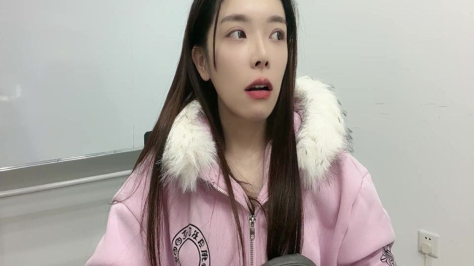 【2025-11-22 21点场】童猪啊i：芜湖随便播播