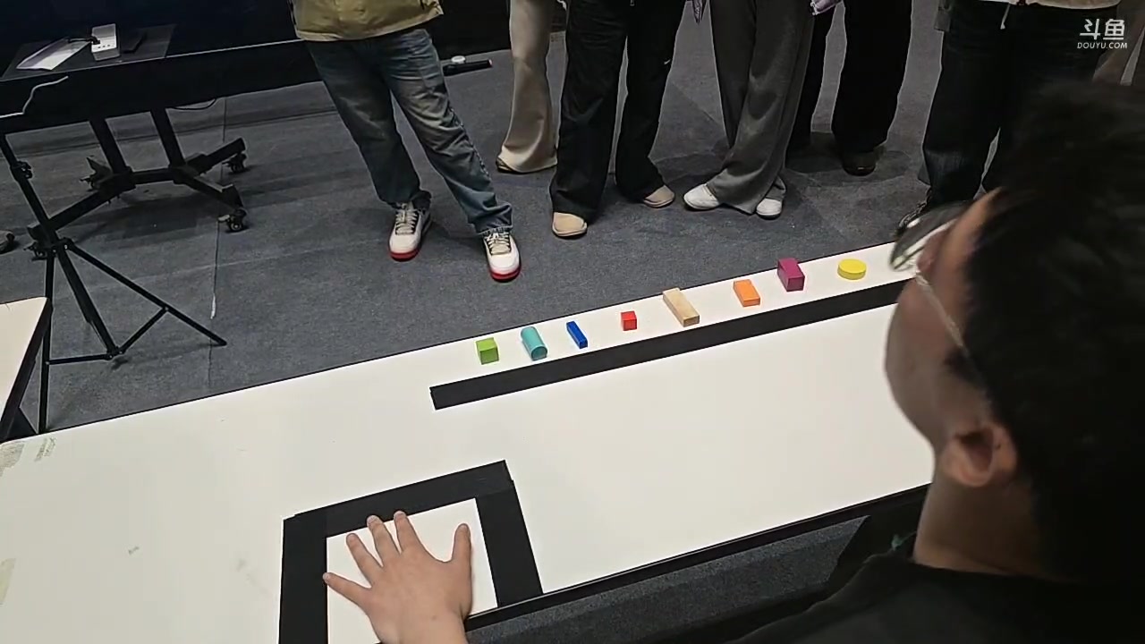 【2025-11-21 21点场】王大谋119：《奶团》给千钻主播当副队的第一天